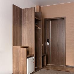 Номер делюкс семейный с 1 двуспальной кроватью