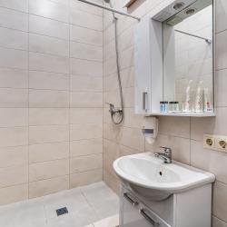 Номер комфорт улучшенный с 1 двуспальной кроватью