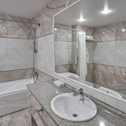 Номер улучшенный с 1 двуспальной кроватью