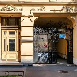 Фото Отель Метры в центре на улице Лахтинская 9