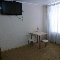 Кровать в 5-местном общем женском номере