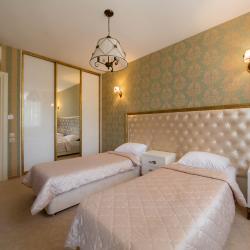 Номер стандарт с 1 двуспальной кроватью