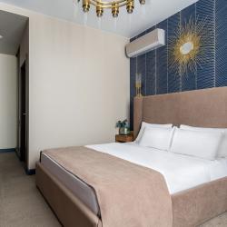 Улучшенный номер с двуспальной кроватью и видом на город