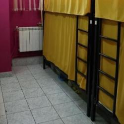 Кровать в общем женском номере  с 3-двухъярусными кроватями