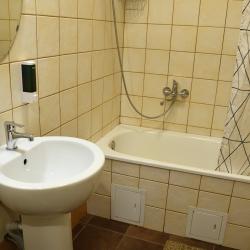 Номер стандарт с 1 двуспальной кроватью