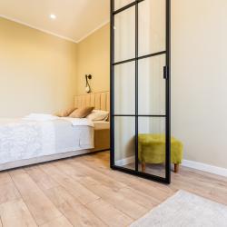 Фото Отель Quiet Hause (Квайт Хаус) на улице Карла Маркса