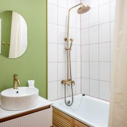 Фото Апартаменты на улице Молокова 12