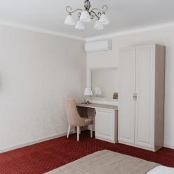 Фото Апартаменты на улице Школьная 36