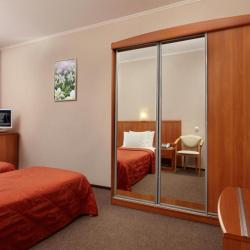 Фото Отель Октябрьская