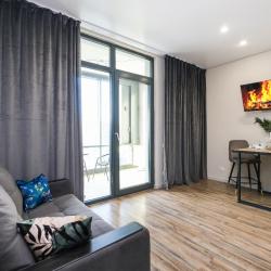 1-комнатные апартаменты студия с панорамным балконом