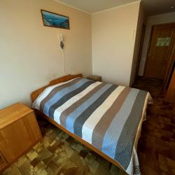 Номер стандарт с 1 двуспальной кроватью