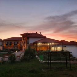 Фото Отель Маалле