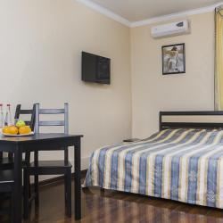 Номер стандарт с 1 двуспальной кроватью (с завтраком)