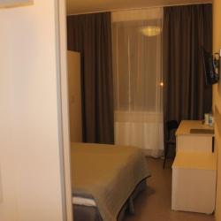 Номер комфорт с 1 двуспальной кроватью (с завтраком)