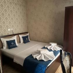 Номер стандарт с 1 двуспальной кроватью