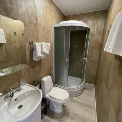 Номер стандарт с 1 двуспальной кроватью