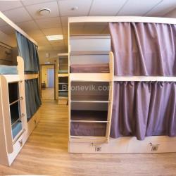 Кровать в 10-местном общем женском номере с 5-двухъярусными кроватями