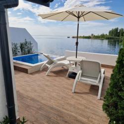 Бунгало улучшенное с джакузи и видом на залив