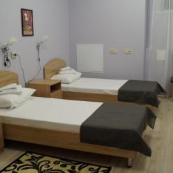 Номер улучшенный с 4 односпальными кроватями (корпус Б)