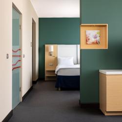 Люкс с одной спальней