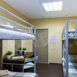 Кровать в 4-местном общем мужском номере