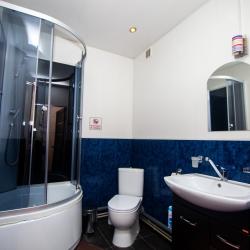 Комната стандарт с 1 двуспальной кроватью (с завтраком)