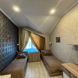 Номер стандарт с 2 односпальными кроватями (с завтраком)