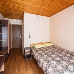 Комната стандарт с 1 двуспальной кроватью и балконом