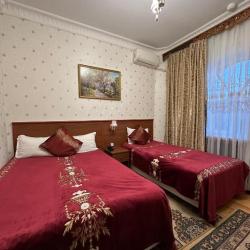 Номер стандарт с 2 односпальными кроватями (с завтраком)