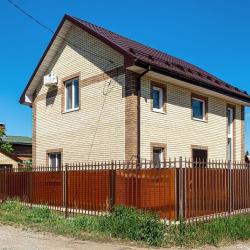 Коттедж стандарт с 2 двуспальными кроватями