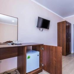 Номер стандарт с 1 двуспальной кроватью