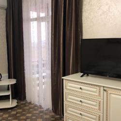 Номер стандарт с 1 двуспальной кроватью с балконом