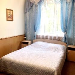 Номер стандарт с 1 двуспальной кроватью
