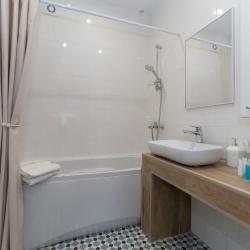 Апартаменты улучшенные Калининград, Аллея знаний 5