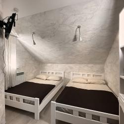 4-местный номер стандарт с 2 двуспальными кроватями