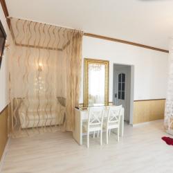 Номер люкс с 1 двуспальной кроватью