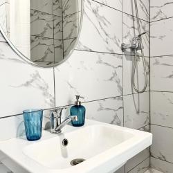 Фото Отель ЖивиТУТ на проспекте Ленина