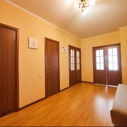 Фото Апартаменты на улице Ерошевского 18