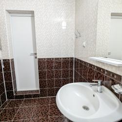 Номер стандарт с 1 двуспальной кроватью