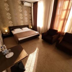 Фото Отель Кристалл