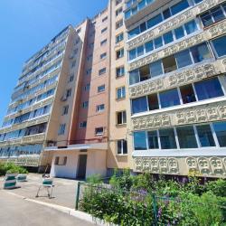 Апартаменты улучшенные Владивосток, ул. Адмирала Кузнецова, 49, кв. 90