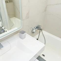 Фото Апартаменты на улице Лейтенанта Орлова 2