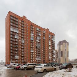 Апартаменты улучшенные мкр-н Закаменский, 12