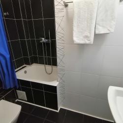Номер стандарт с 1 двуспальной кроватью