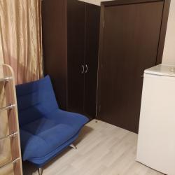 Кровать в 8-местном мужском номере (4 этаж)