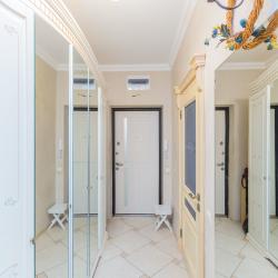 Фото Апартаменты на улице Рогожникова 1