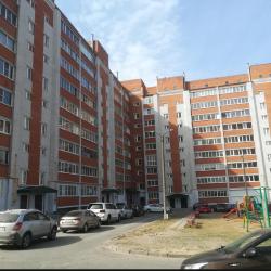 Фото Отель Большая 2х комнатная на Гладкова 26