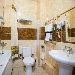 8-местные апартаменты люкс Сочи, ул. 65 лет Победы 67 с 2 односпальными кроватями