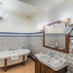 Фото Отель Villa Elena Hotel & Residences (Вилла Елена)
