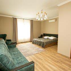 Фото Отель Solo Apart Nvrsk (Соло Апарт Нврск)